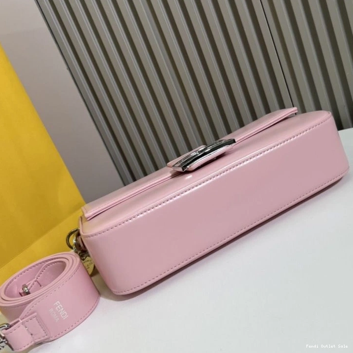 Cheap Fendi Leather Medium Smooth Pink Baguette Tiffany In Bag 0804